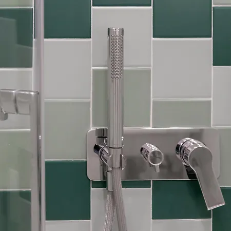 Bed & Breakfast Lovelia: Square Lovely 3*