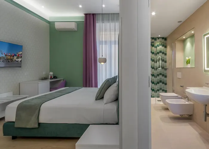 Lovelia: Square Lovely Bed and Breakfast Σορέντο