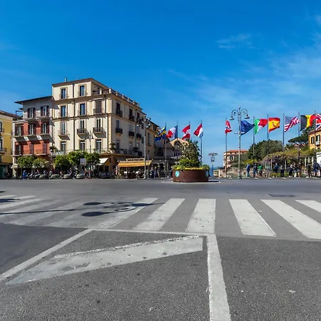 Lovelia: Square Lovely Bed & Breakfast Sorrento